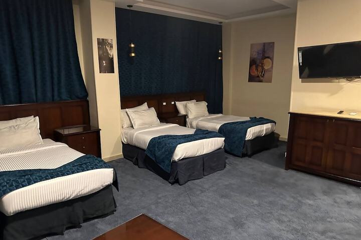 Room 29 of 90