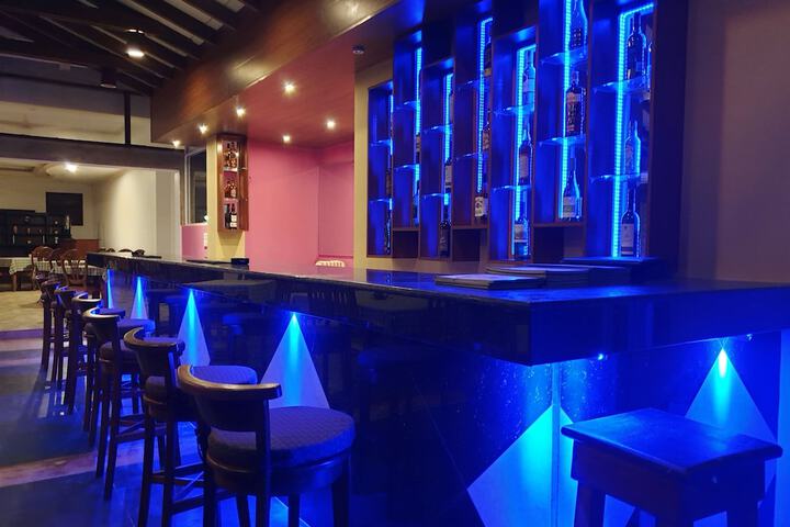 Lounge 51 of 71