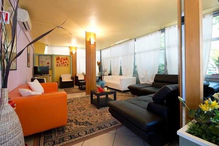 Hotel Interior 10 of 34