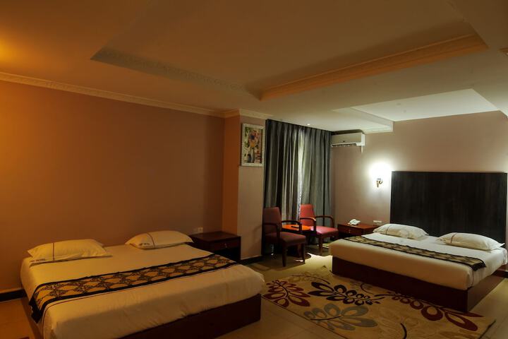 Room 12 of 75