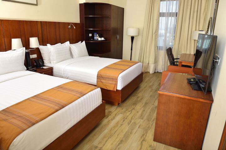 Room 38 of 168