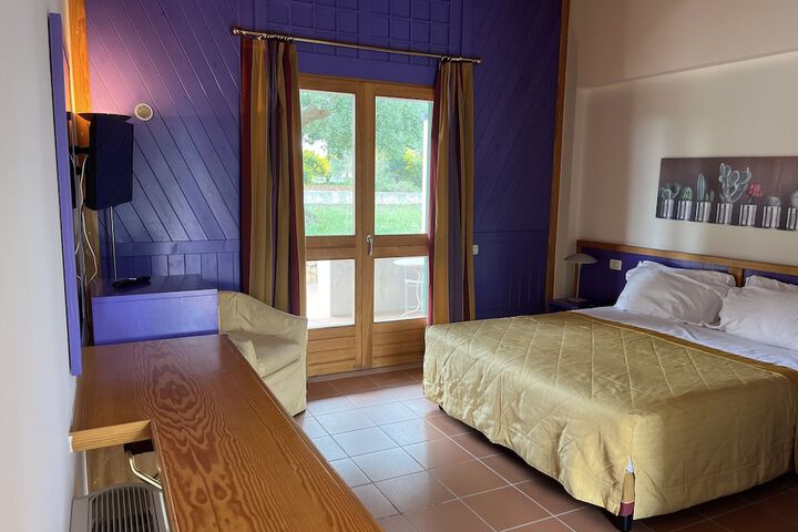 Room 11 of 73