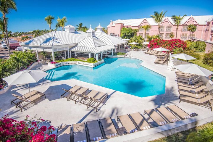 Pool Hotel