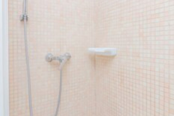 Room 5 of 40