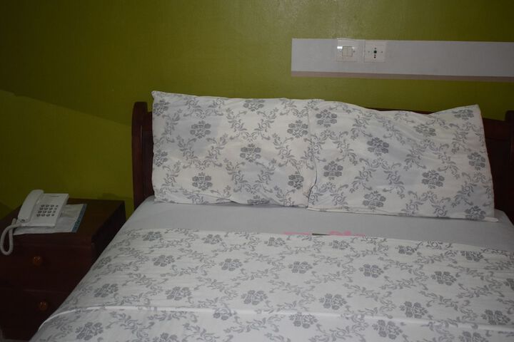 Room 3 of 41