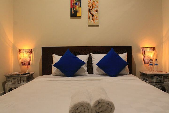 Room 3 of 27