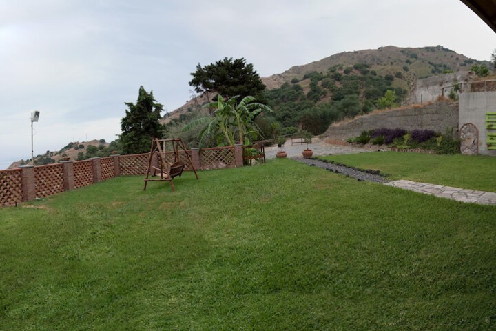 Hotel Exterior 42 of 47