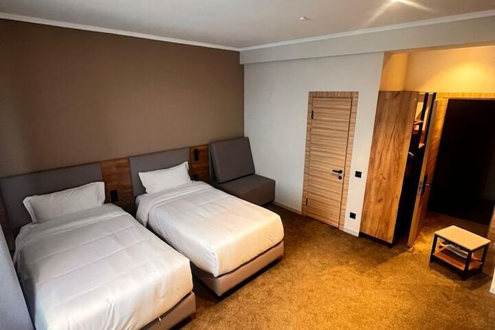Room 2 of 12