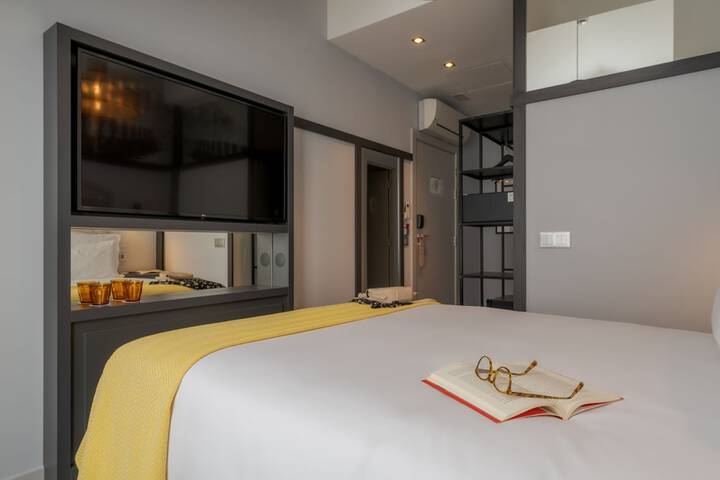 Room 19 of 39