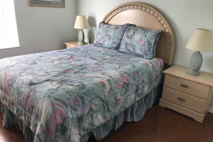 Room 3 of 44