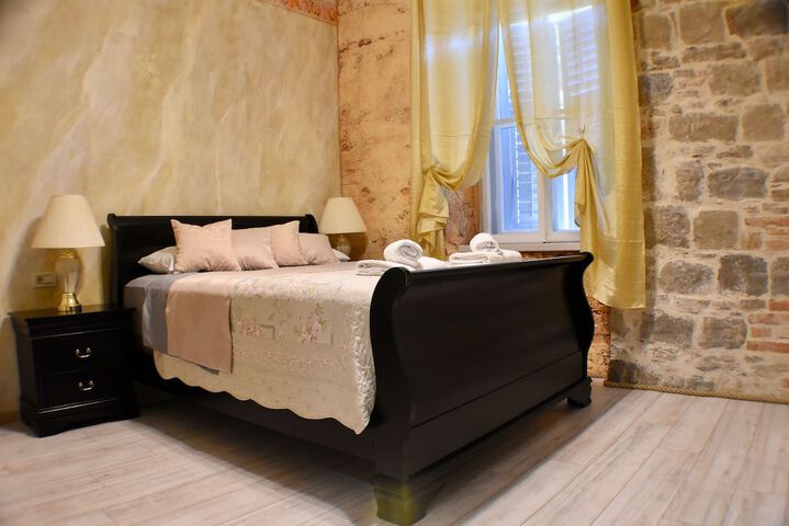 Room 45 of 52