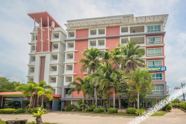 Santiphap Mansion