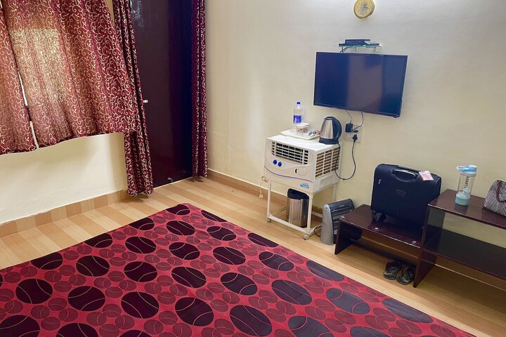Room 7 of 28