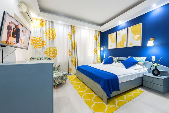 Room 42 of 65