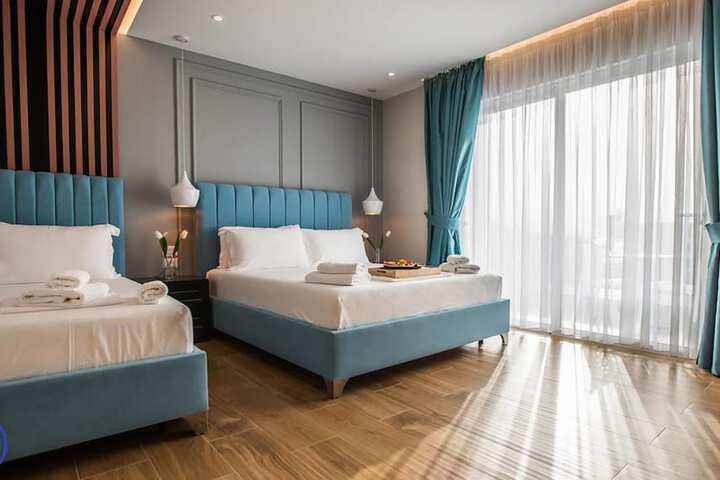 Room 7 of 48