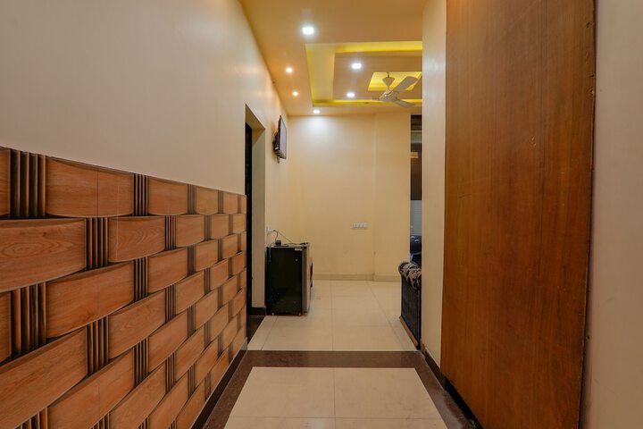 Hotel Interior 8 of 44