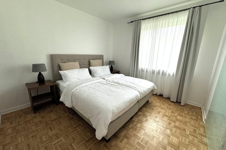 Room 32 of 128