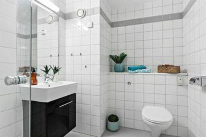 Room 5 of 25