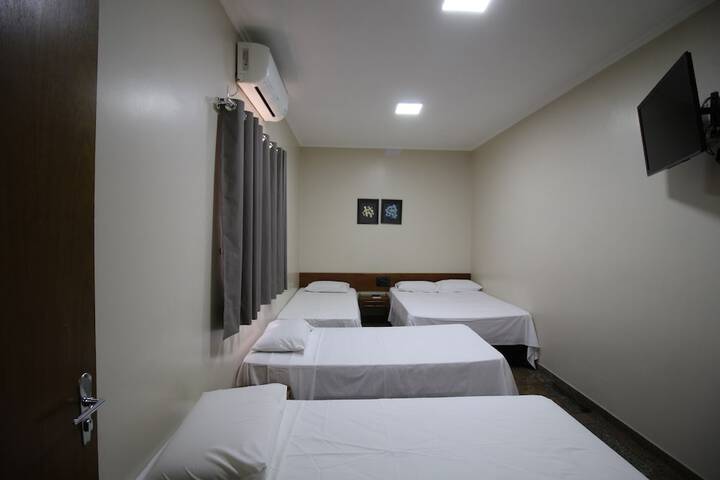 Room 26 of 183