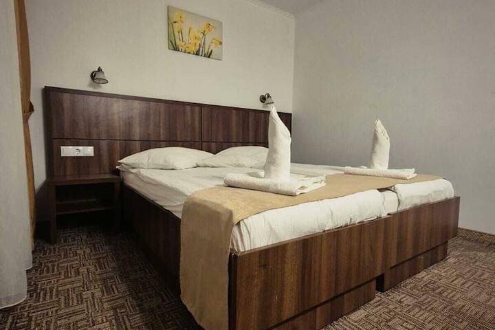 Room 36 of 90