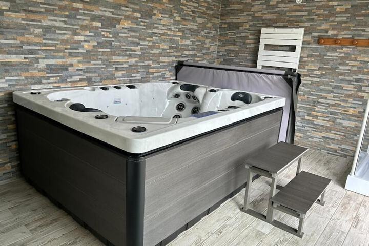 Spa 64 of 74