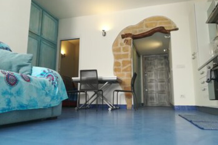 Room 54 of 60