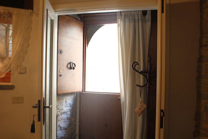 Room 21 of 62
