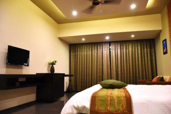 Hotel Opulence