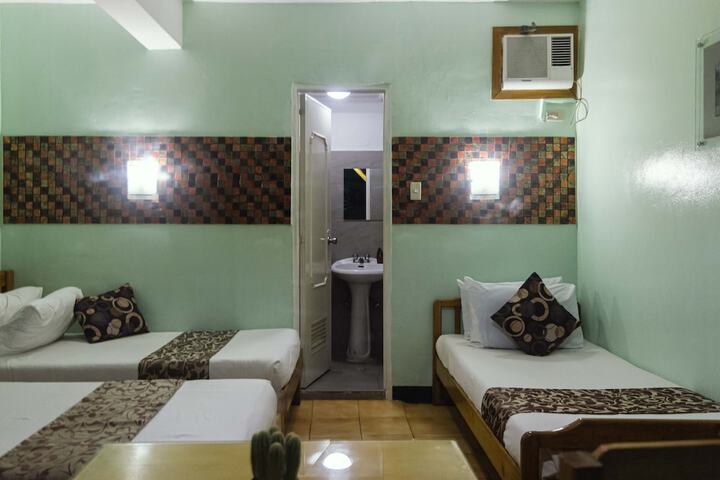 Room 3 of 34