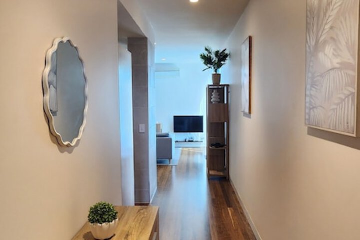 Room 10 of 105