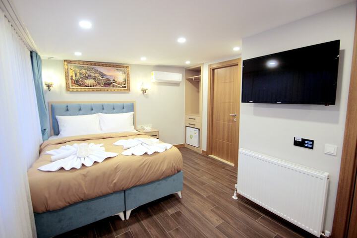 Room 46 of 87