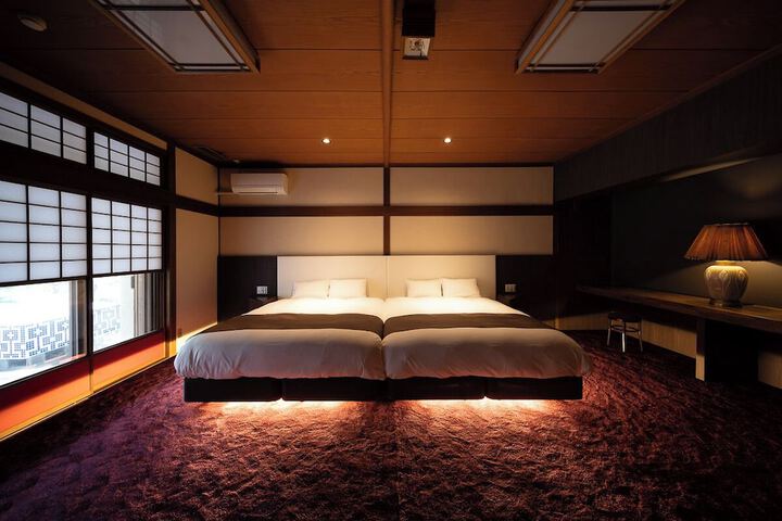 Room 28 of 111