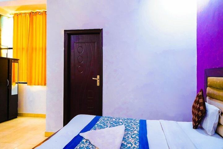 Room 14 of 22