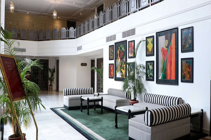 Guest Lobby