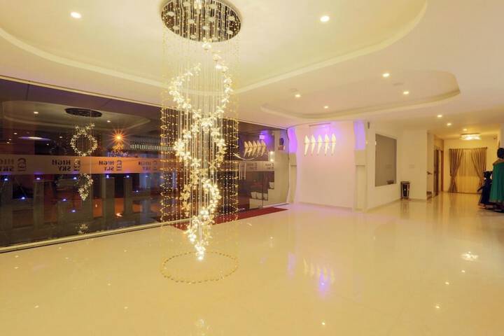 Hotel Interior 4 of 21