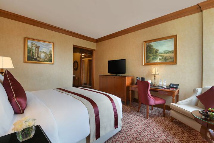 Room 5 of 65