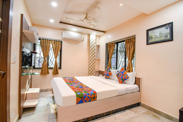 Room 10 of 27