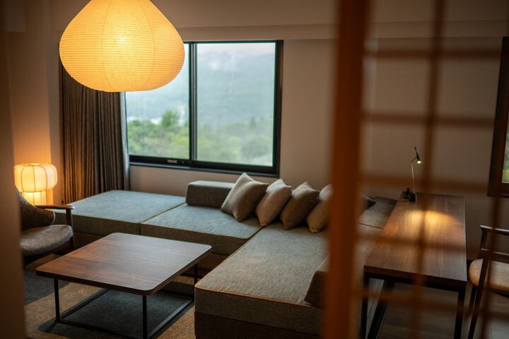 Room 66 of 200