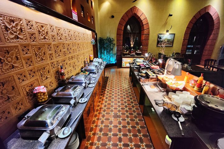 Dining 53 of 119