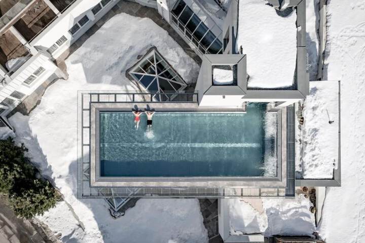 Pool 42 of 85