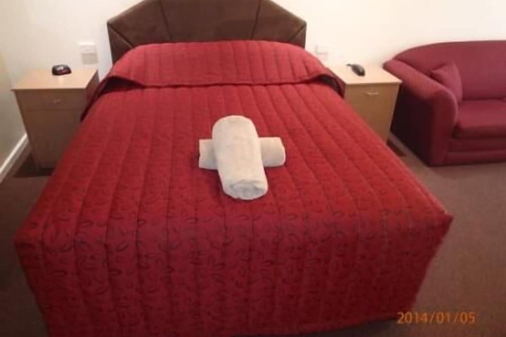Room 2 of 29