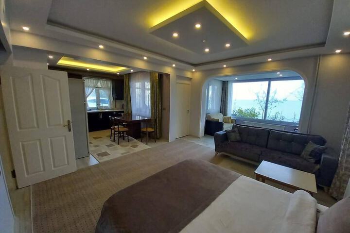 Room 73 of 110
