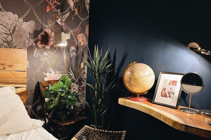 Room 15 of 50