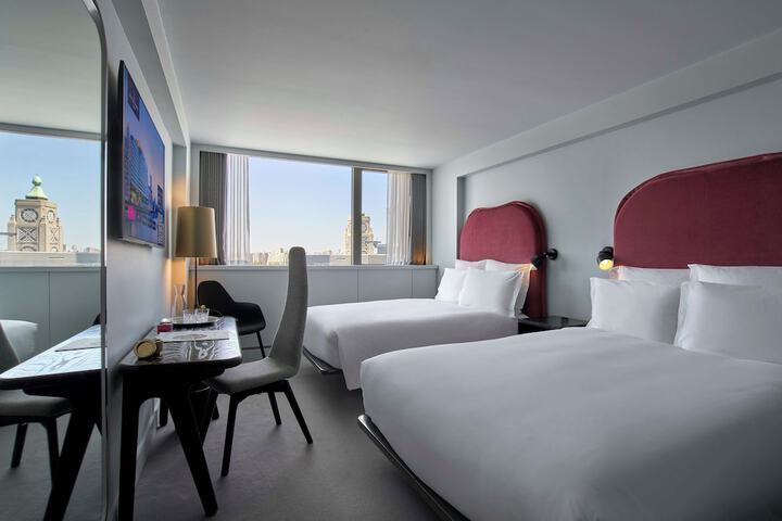 Room 58 of 233