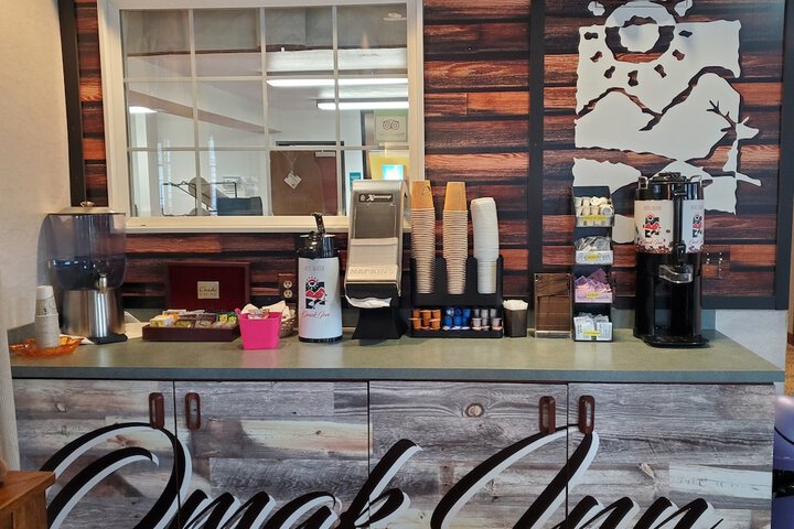 Breakfast/Coffee Service 20 of 24