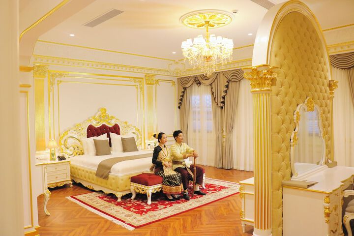 Room 50 of 99