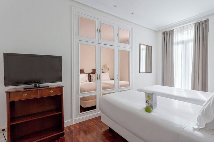 Room 65 of 118