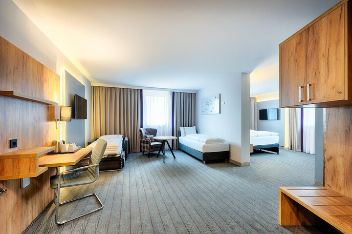 Room 35 of 75
