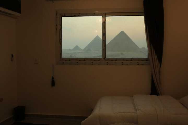 Room 8 of 38