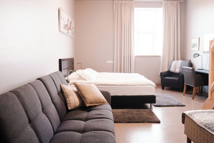 Room 2 of 15
